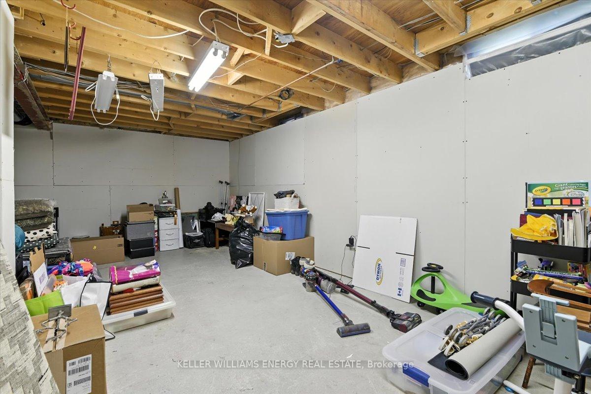 Photo 24 of 48 Plowman Drive, Ajax, Central — HOMEH
