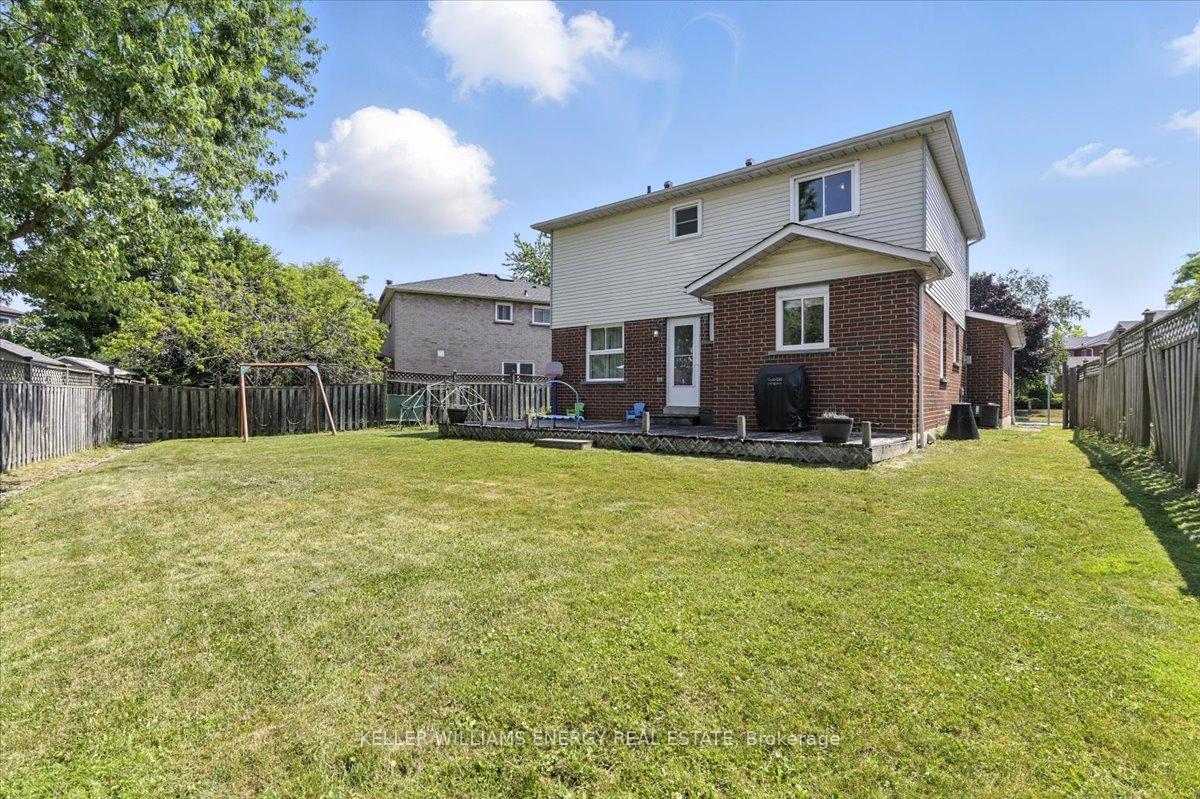 Photo 26 of 48 Plowman Drive, Ajax, Central — HOMEH