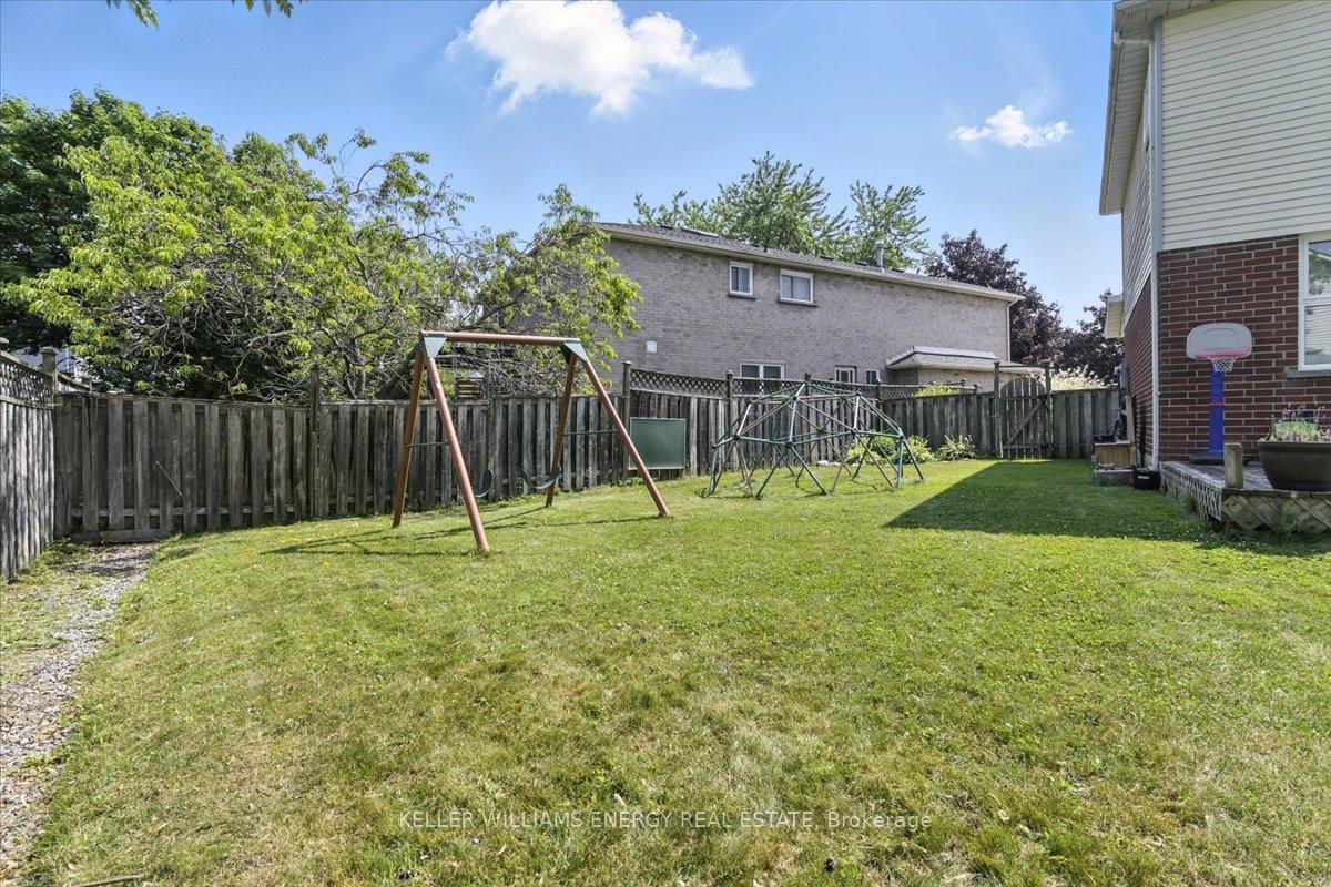 Photo 30 of 48 Plowman Drive, Ajax, Central — HOMEH