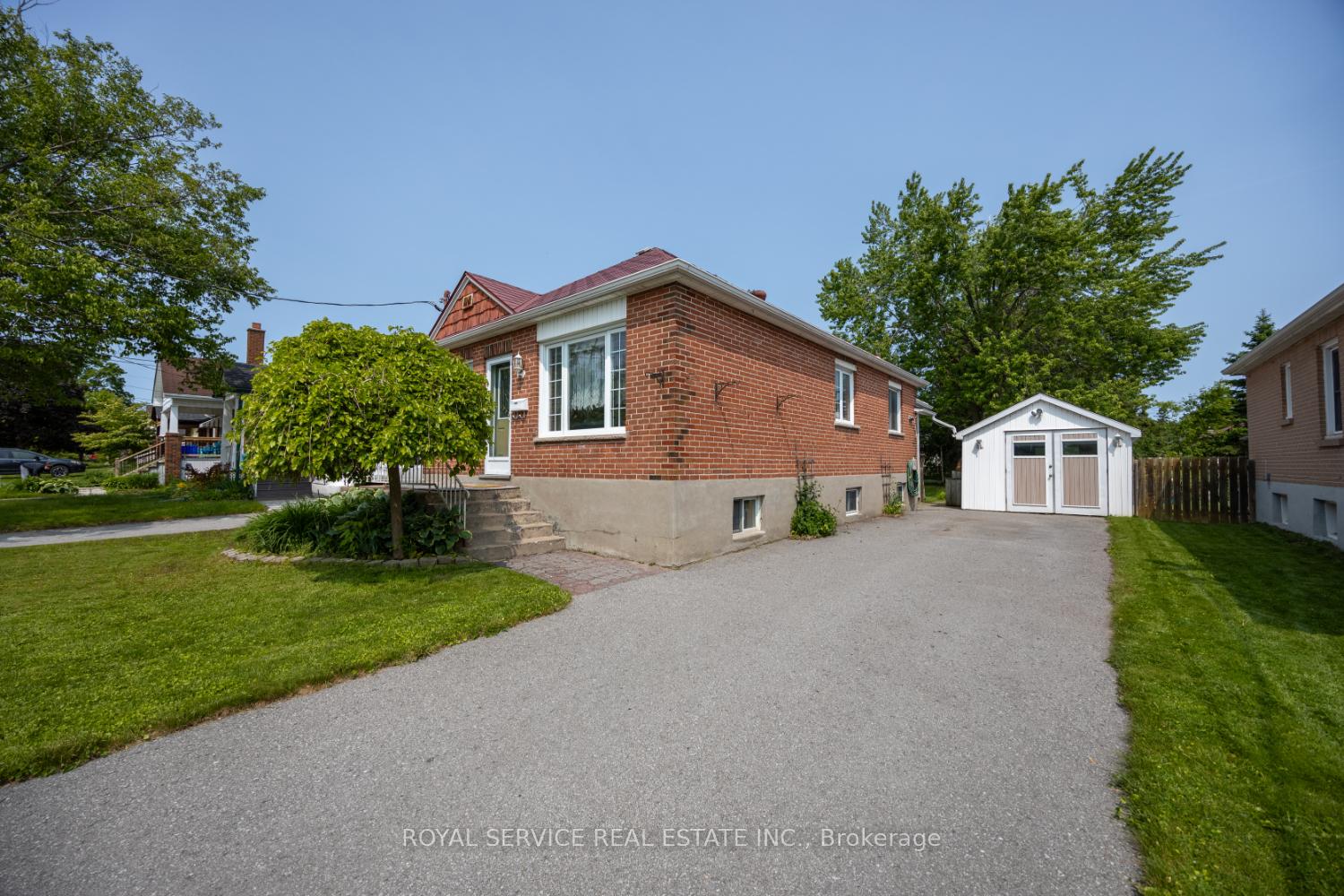 Photo 2 of 388 Dublin Street, Peterborough, Town Ward 3 — HOMEH