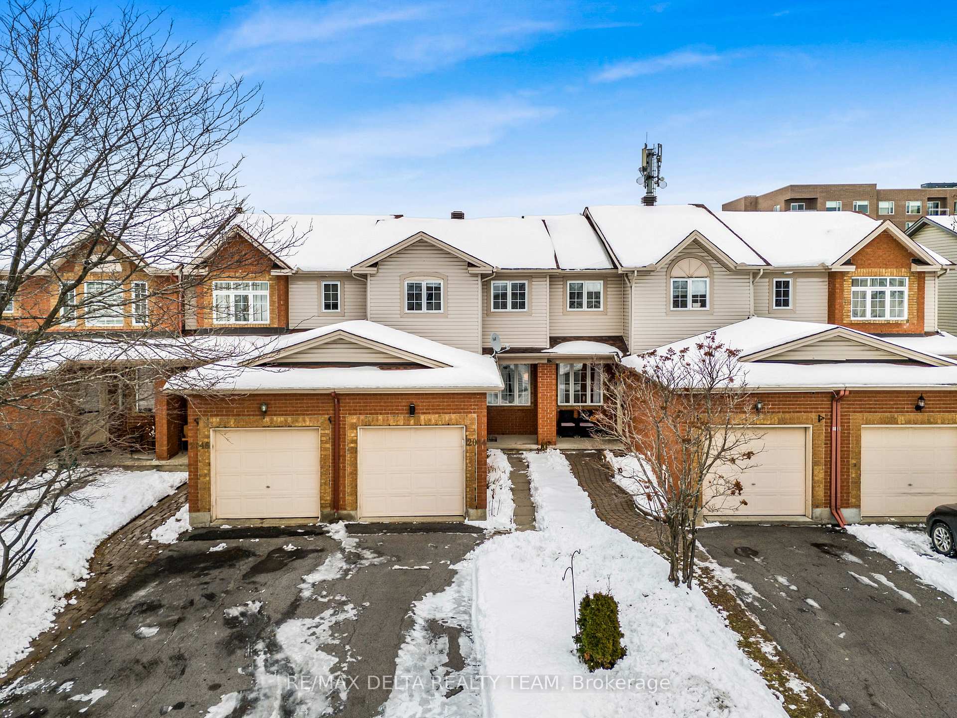 Photo 1 of 2044 Scully Way E, Ottawa, Fallingbrook/Gardenway South — HOMEH