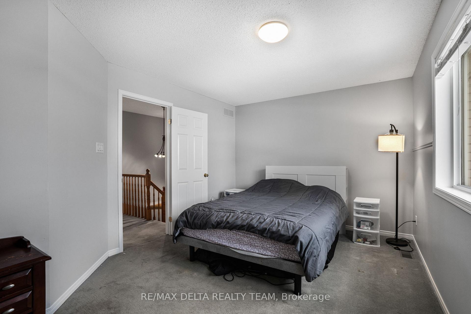 Photo 17 of 2044 Scully Way E, Ottawa, Fallingbrook/Gardenway South — HOMEH