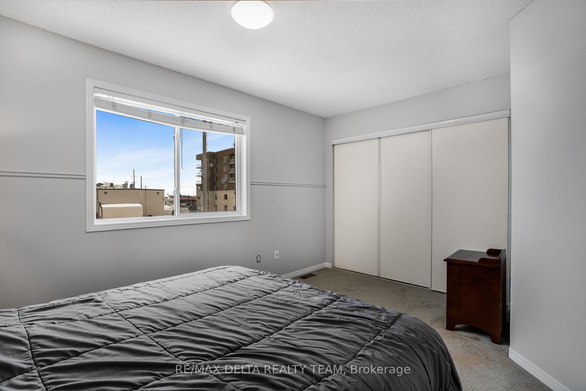 Photo 18 of 2044 Scully Way E, Ottawa, Fallingbrook/Gardenway South — HOMEH