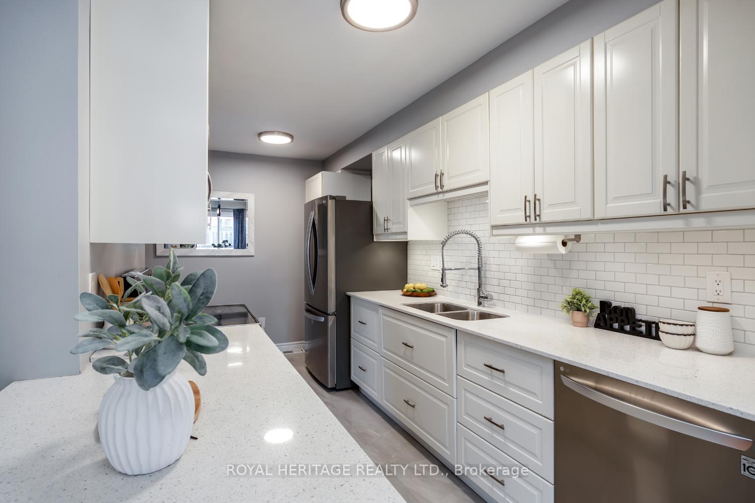 Photo 6 of 2 Drew Court, Whitby, Pringle Creek — HOMEH