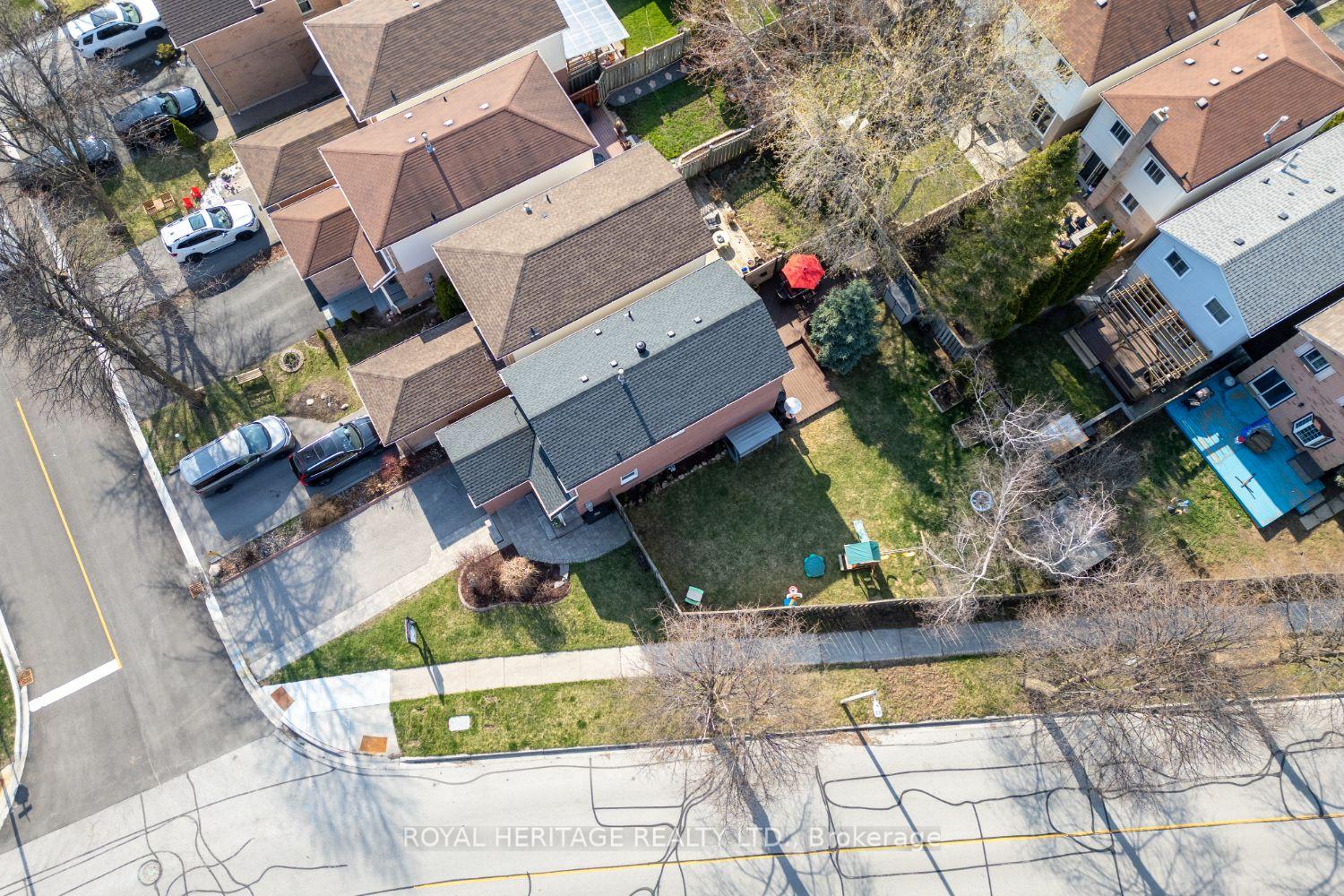 Photo 34 of 2 Drew Court, Whitby, Pringle Creek — HOMEH