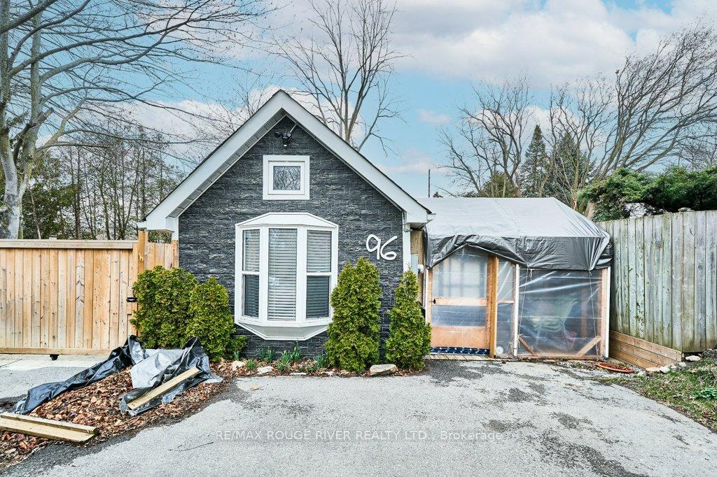 Photo 1 of 96 Quebec Street, Oshawa, Central — HOMEH