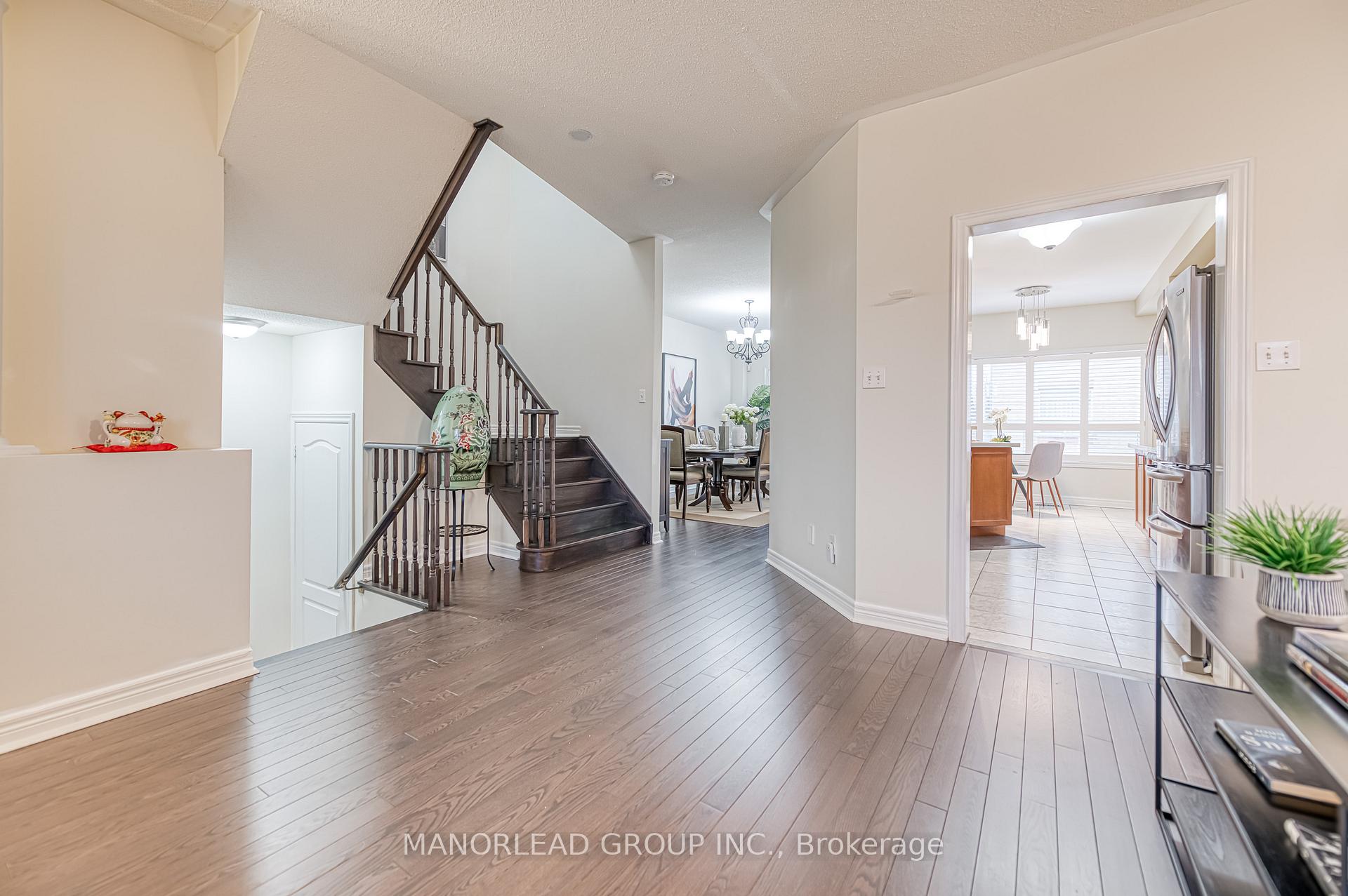 Photo 4 of 34 Tierra Avenue, Vaughan, Vellore Village — HOMEH