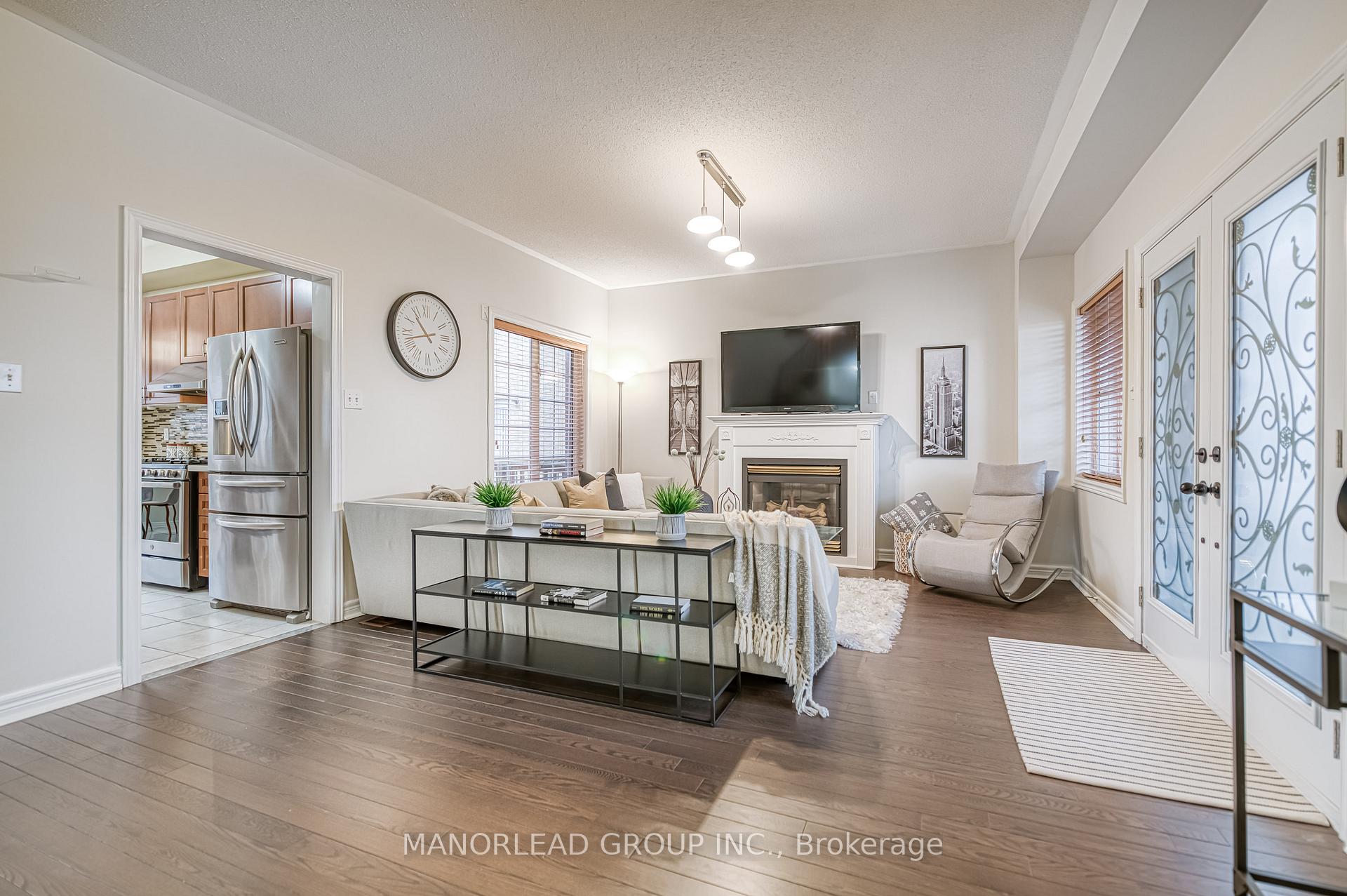 Photo 6 of 34 Tierra Avenue, Vaughan, Vellore Village — HOMEH