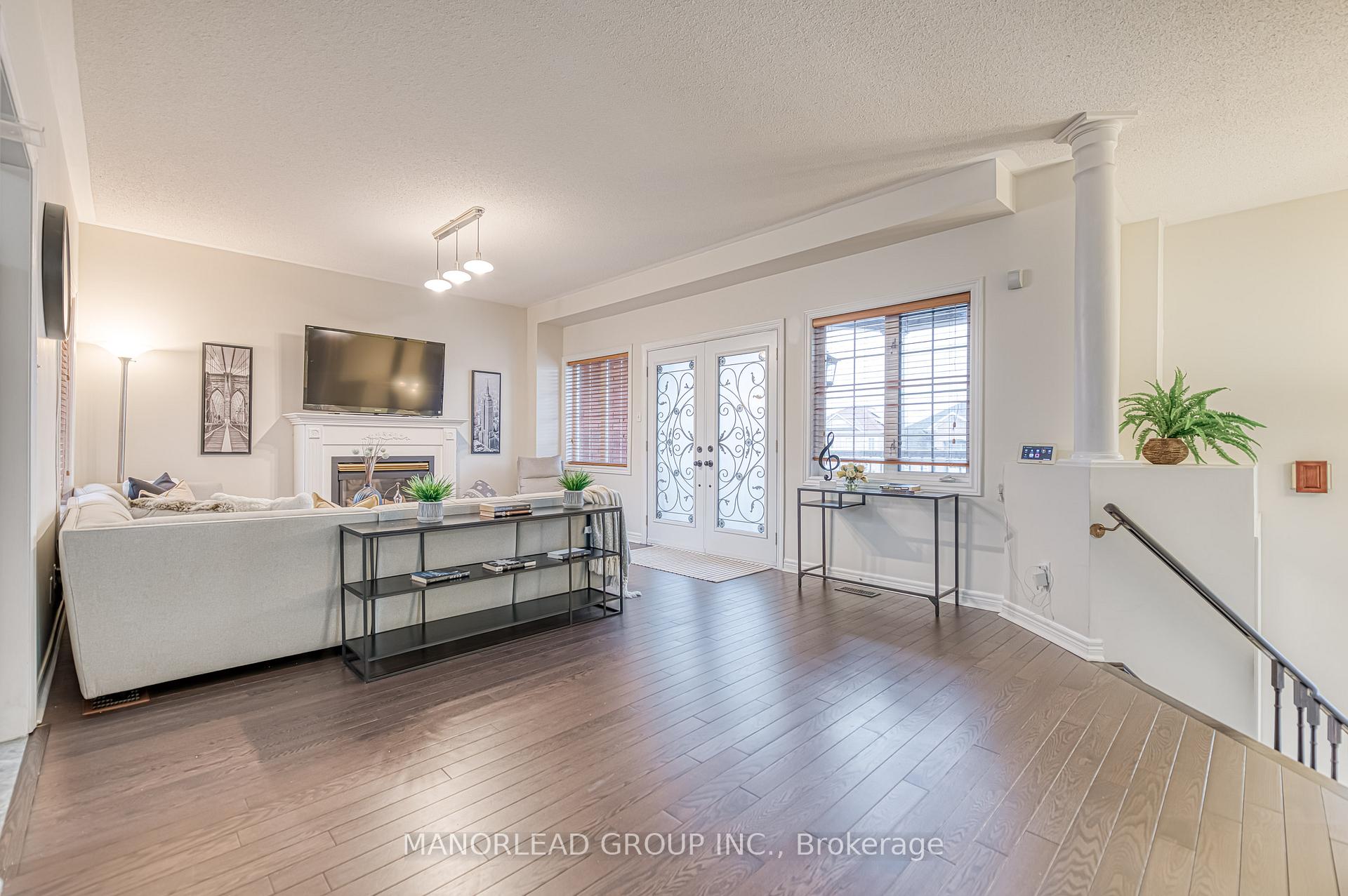 Photo 11 of 34 Tierra Avenue, Vaughan, Vellore Village — HOMEH