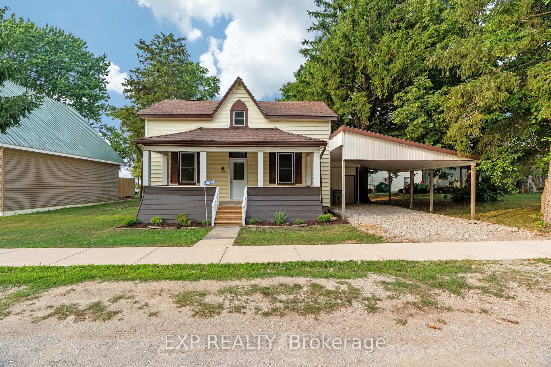 Photo 3 of 38794 Mill Road, Bluewater, Varna — HOMEH