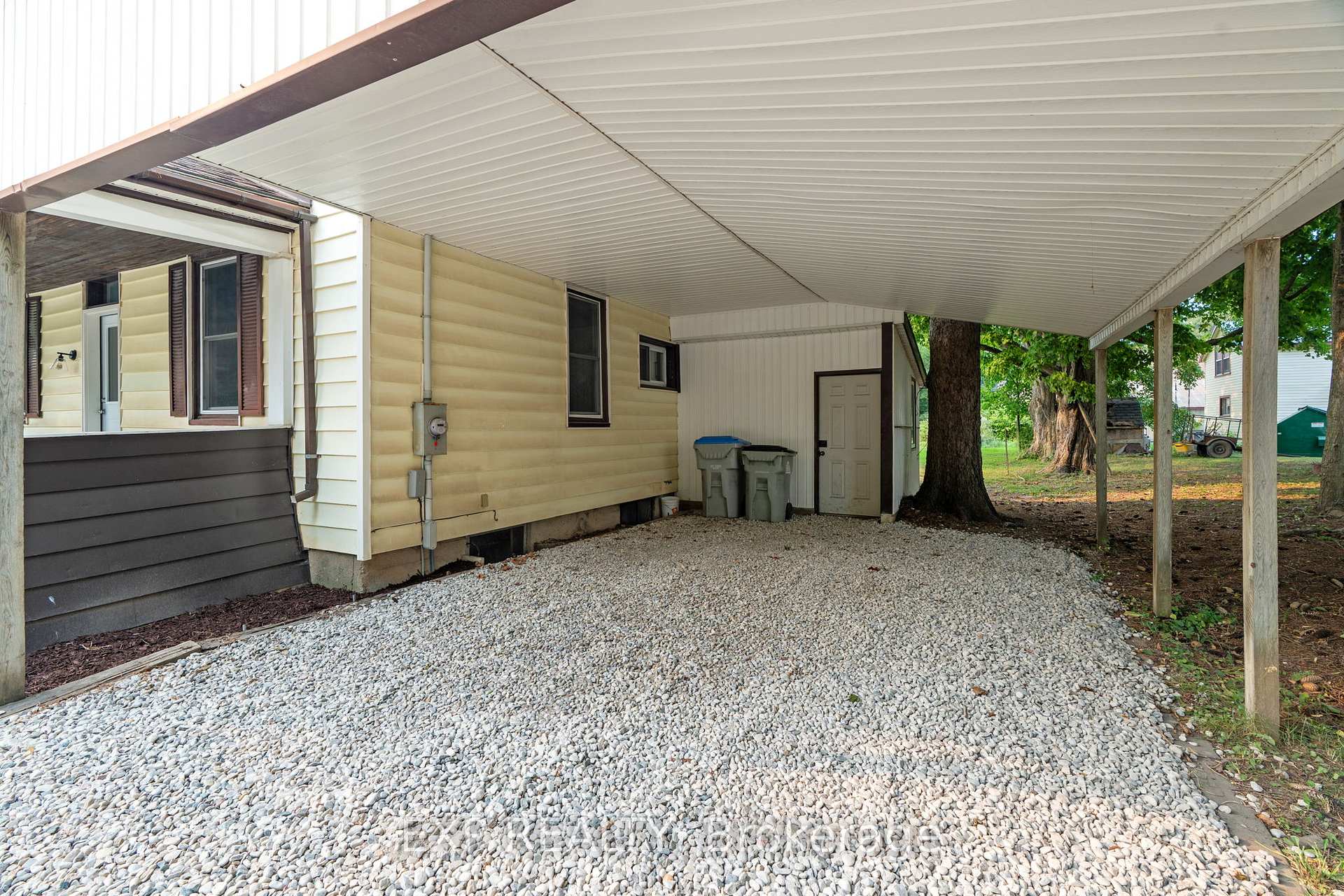 Photo 40 of 38794 Mill Road, Bluewater, Varna — HOMEH