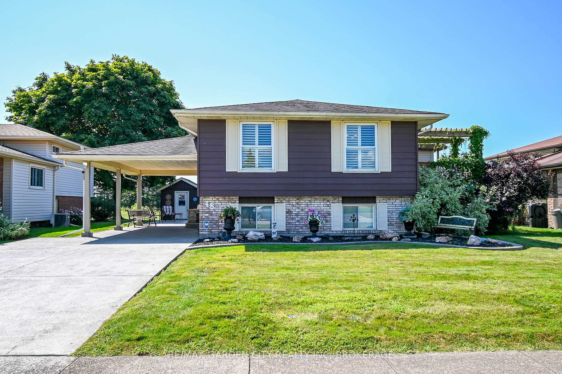 Photo 1 of 48 Robert Street, Welland, Lincoln/Crowland — HOMEH