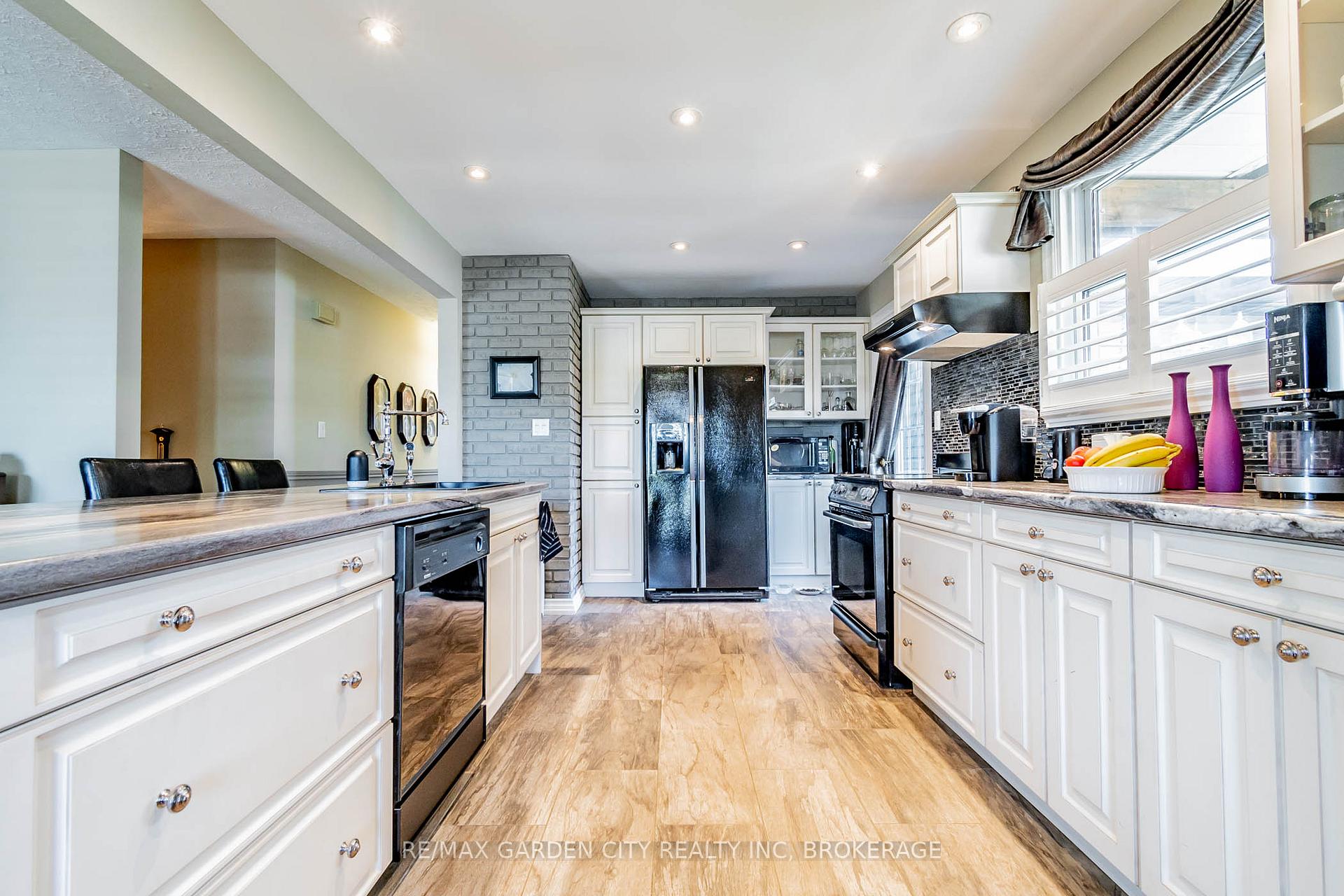 Photo 6 of 48 Robert Street, Welland, Lincoln/Crowland — HOMEH