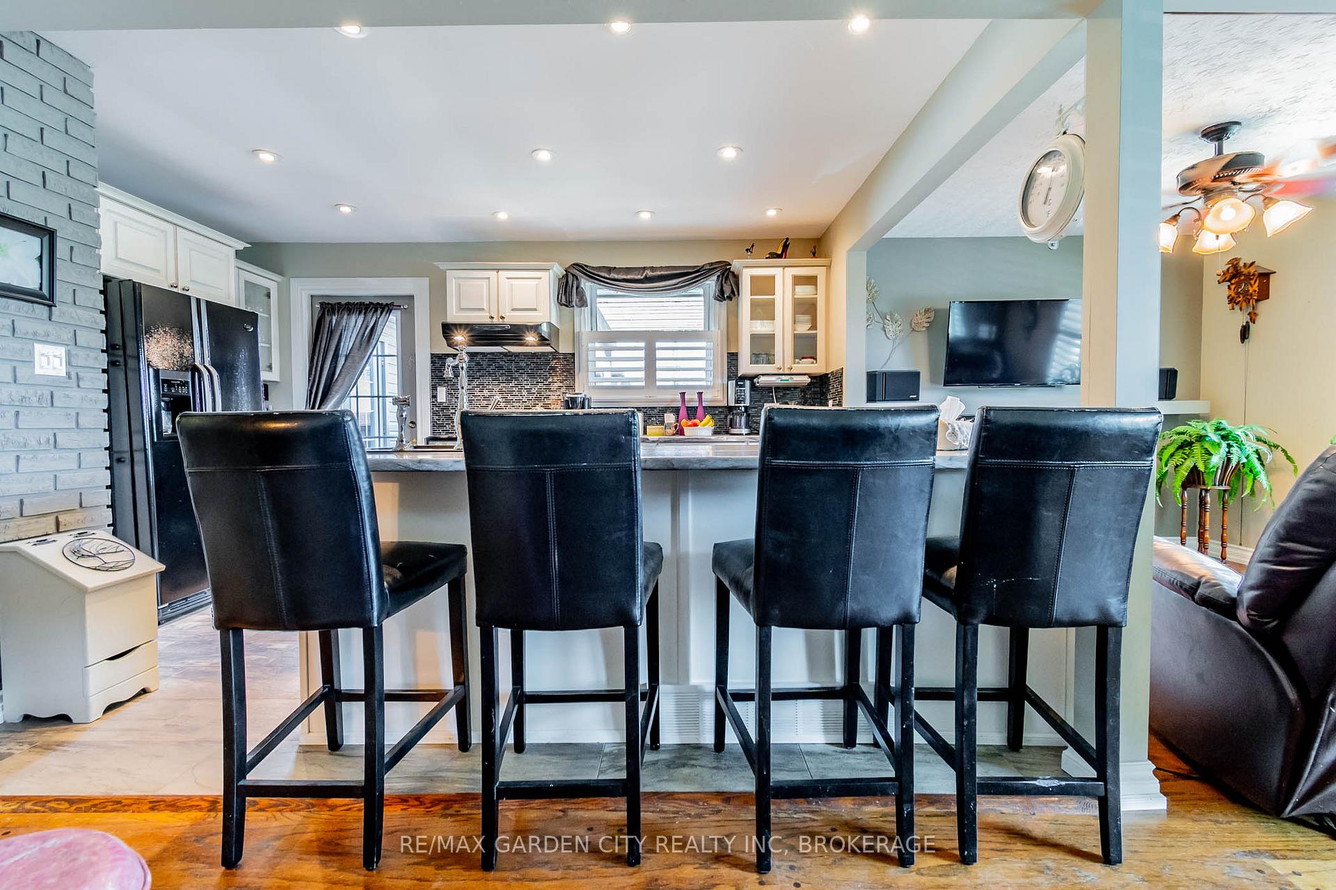Photo 8 of 48 Robert Street, Welland, Lincoln/Crowland — HOMEH