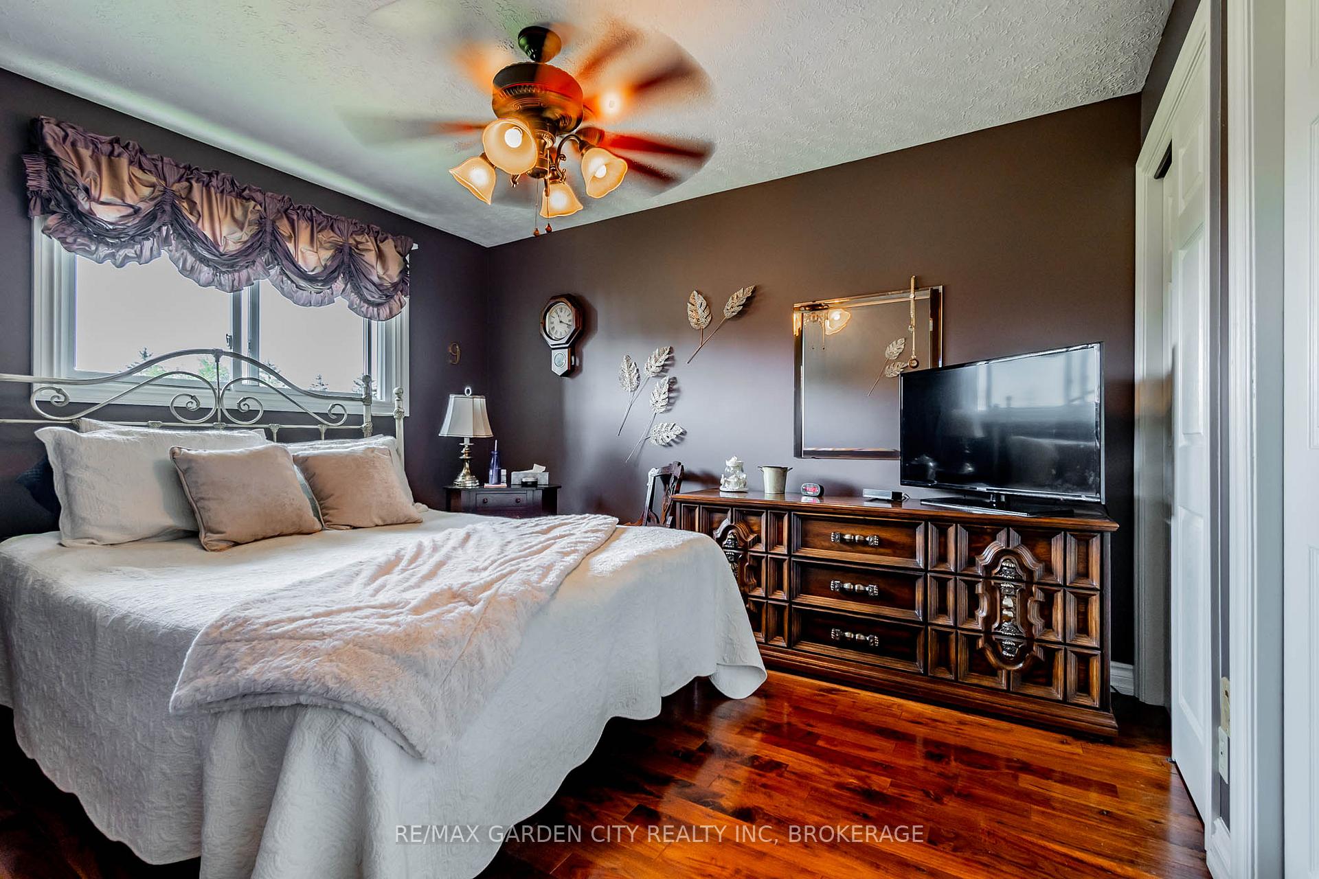 Photo 13 of 48 Robert Street, Welland, Lincoln/Crowland — HOMEH