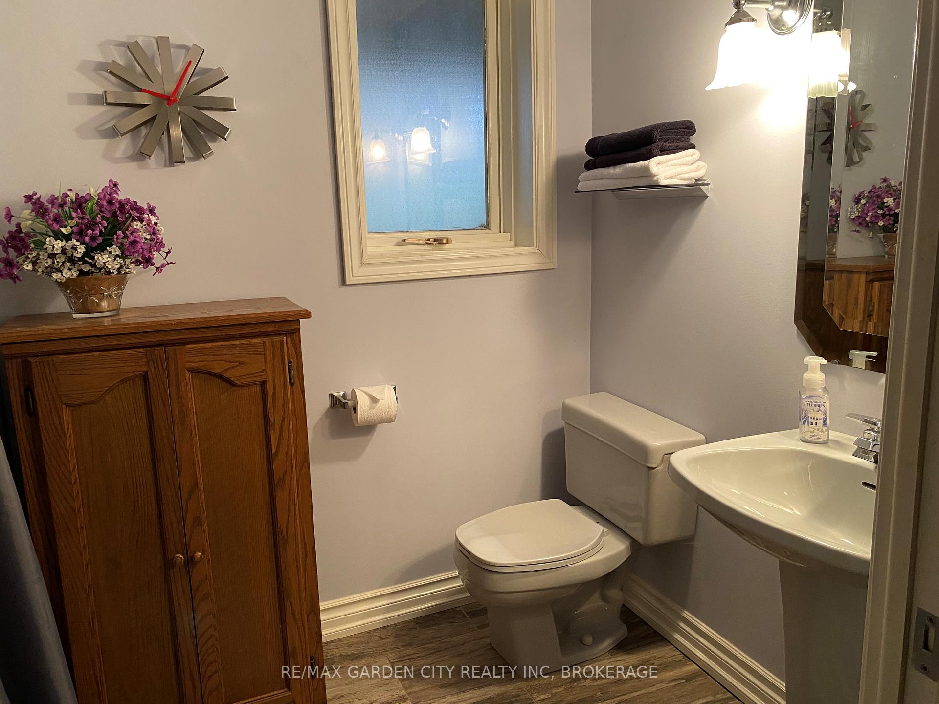 Photo 19 of 48 Robert Street, Welland, Lincoln/Crowland — HOMEH