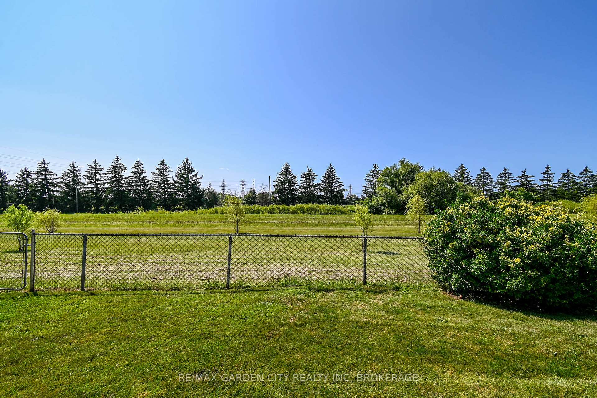 Photo 26 of 48 Robert Street, Welland, Lincoln/Crowland — HOMEH
