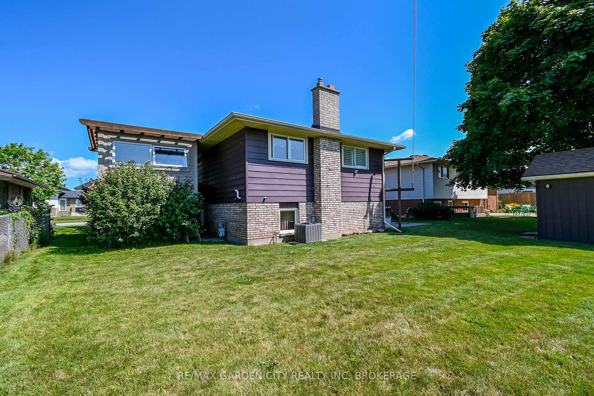 Photo 32 of 48 Robert Street, Welland, Lincoln/Crowland — HOMEH
