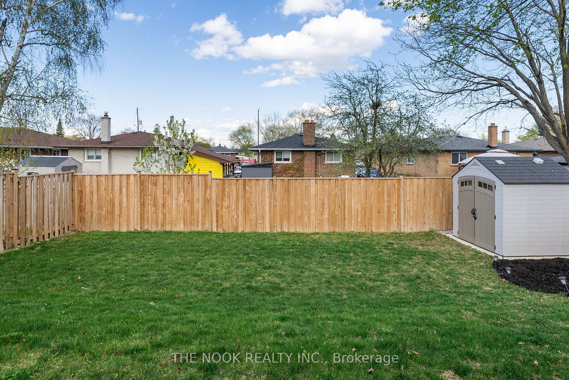 Photo 36 of 73 Vancouver Court, Oshawa, Vanier — HOMEH
