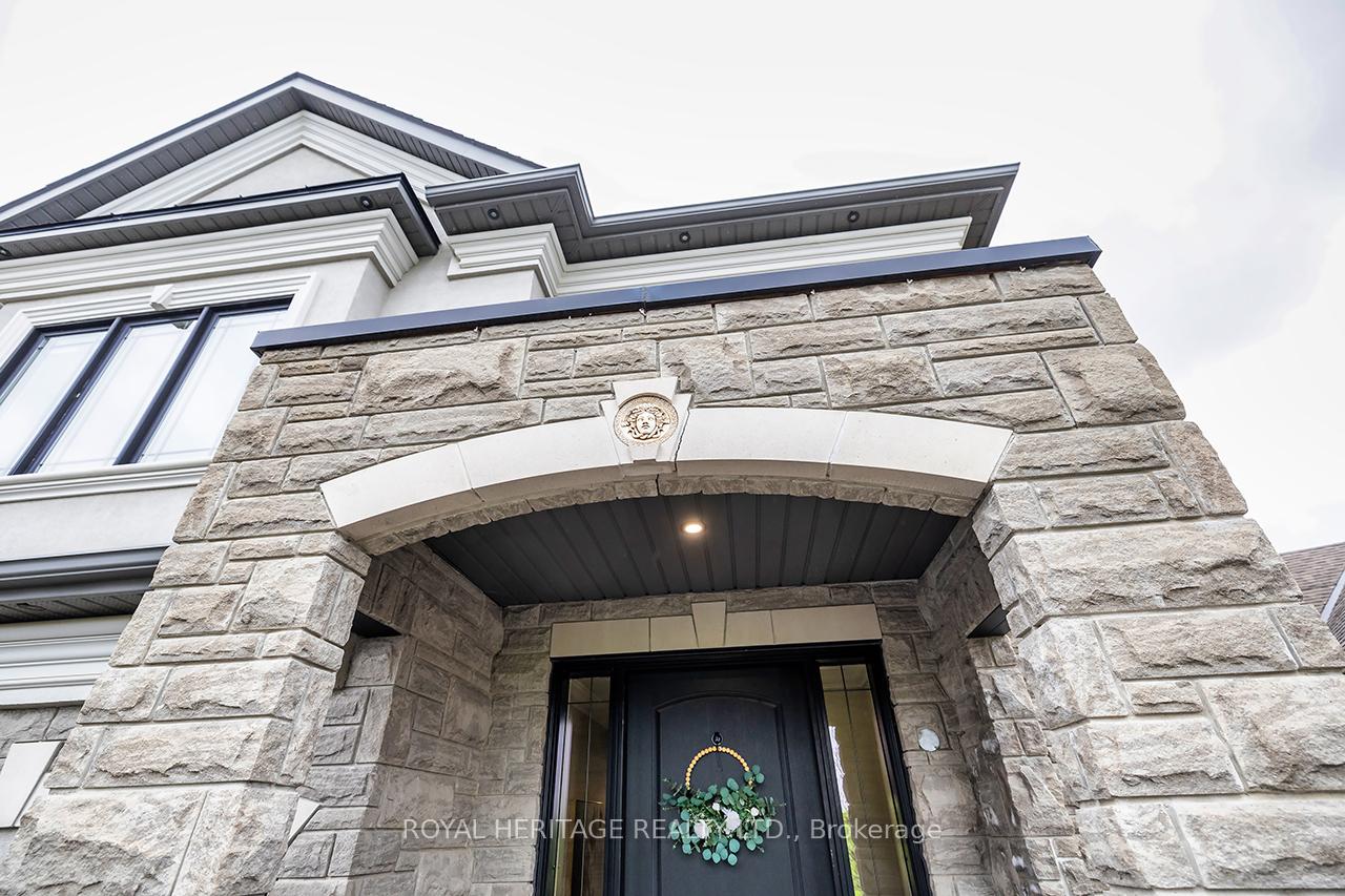 Photo 4 of 30 Serene Court, Whitby, Rolling Acres — HOMEH