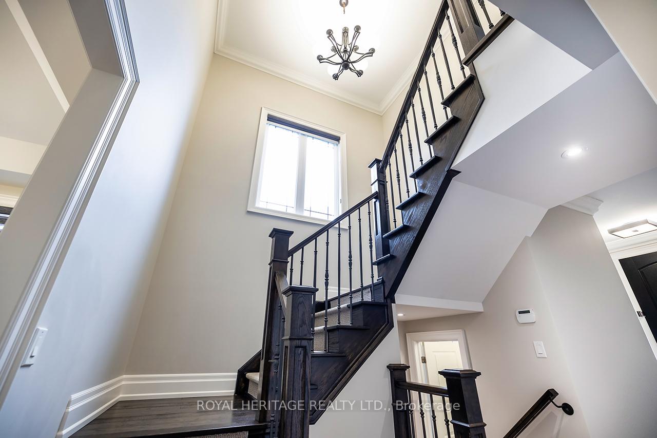 Photo 8 of 30 Serene Court, Whitby, Rolling Acres — HOMEH