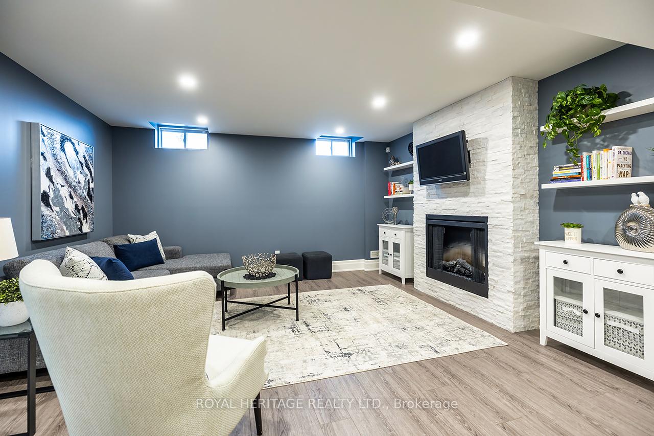Photo 39 of 30 Serene Court, Whitby, Rolling Acres — HOMEH