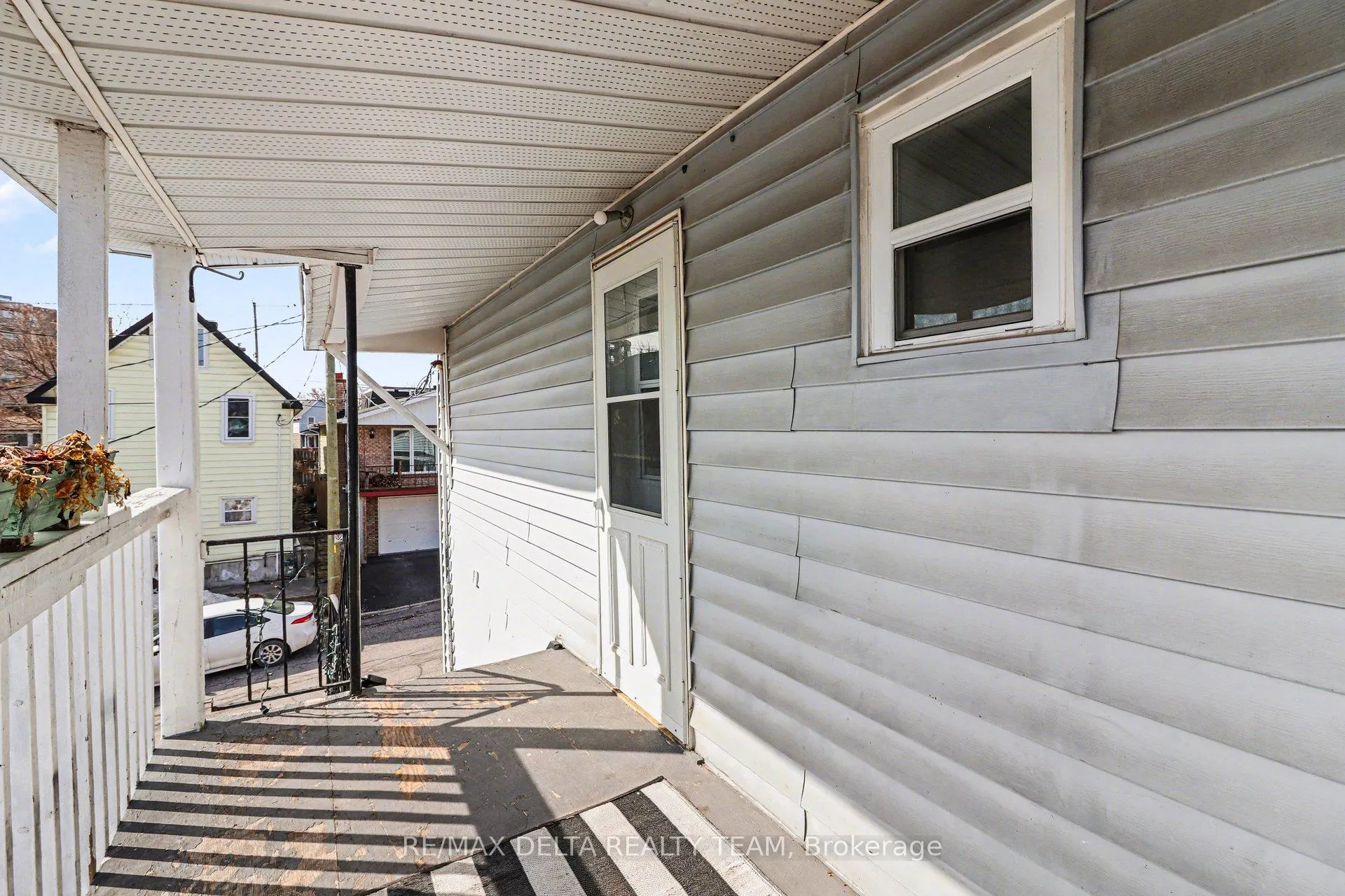 Photo 2 of 273 Shakespeare Street, Ottawa, Vanier — HOMEH