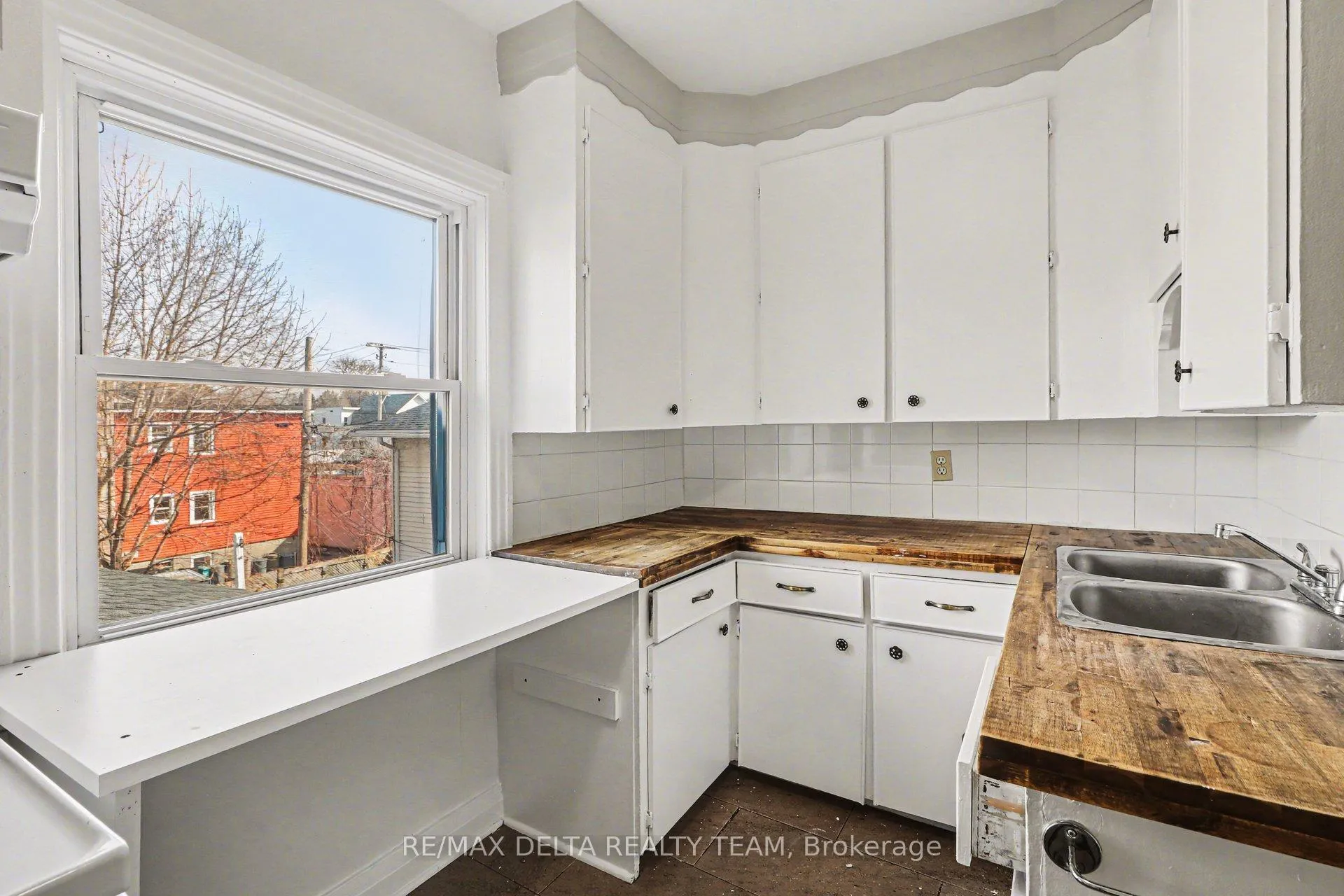 Photo 8 of 273 Shakespeare Street, Ottawa, Vanier — HOMEH