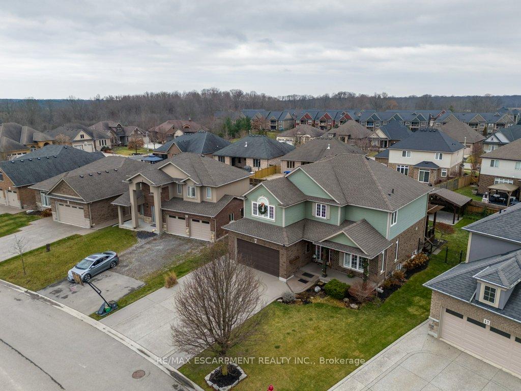 Photo 4 of 27 Trailwood Drive, Welland, Coyle Creek — HOMEH