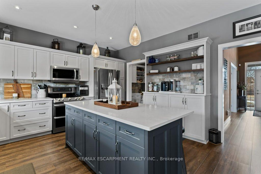 Photo 13 of 27 Trailwood Drive, Welland, Coyle Creek — HOMEH