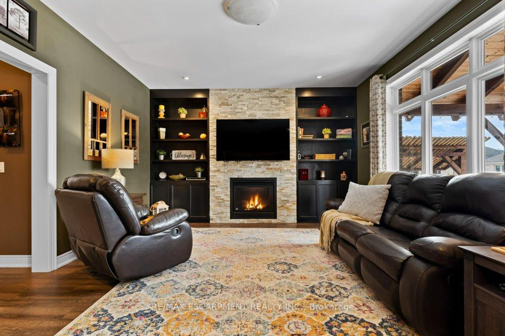 Photo 18 of 27 Trailwood Drive, Welland, Coyle Creek — HOMEH