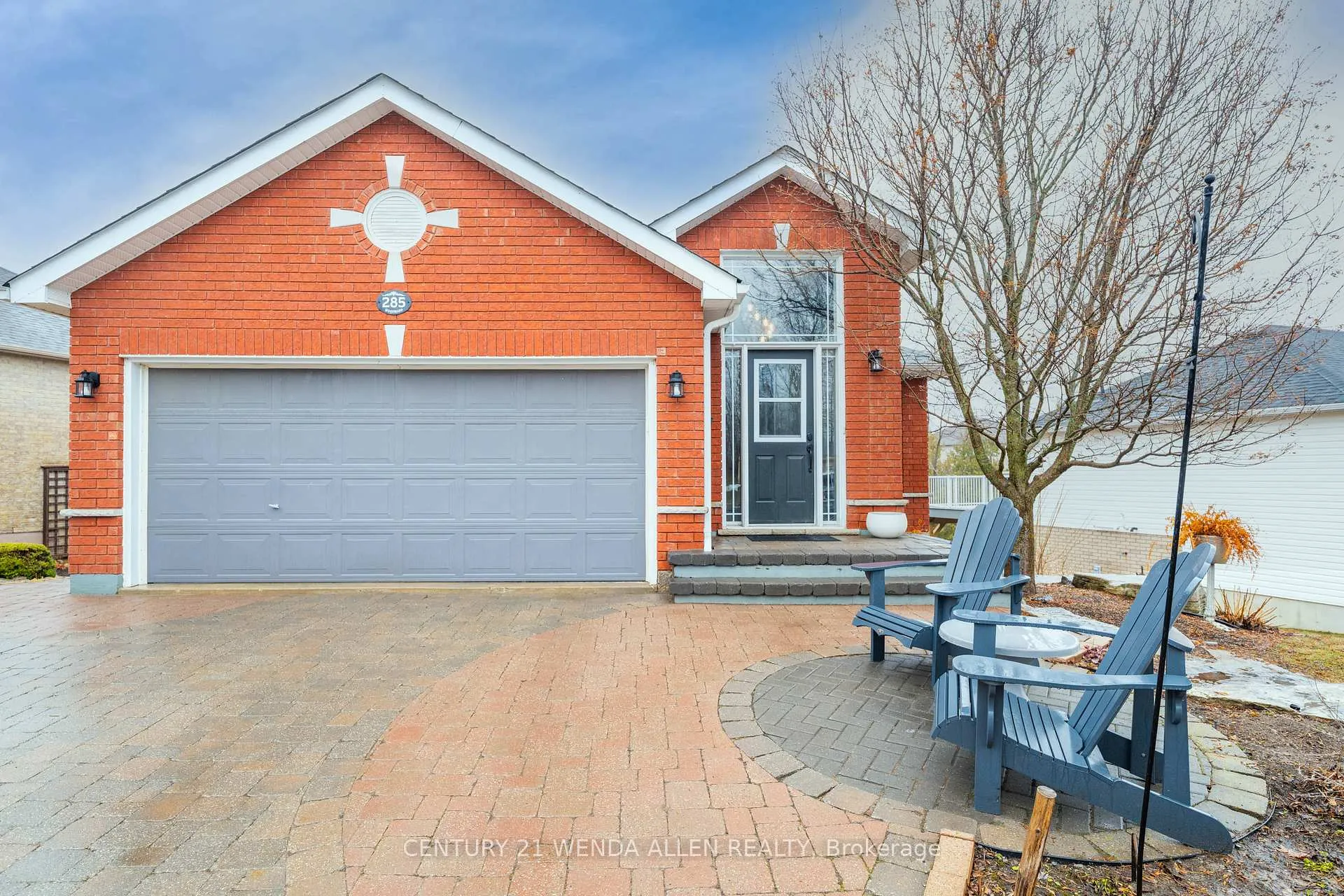 Photo 2 of 285 Woodward Avenue, Selwyn — HOMEH
