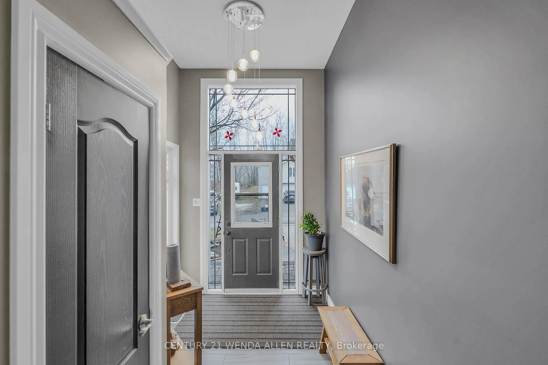 Photo 4 of 285 Woodward Avenue, Selwyn — HOMEH