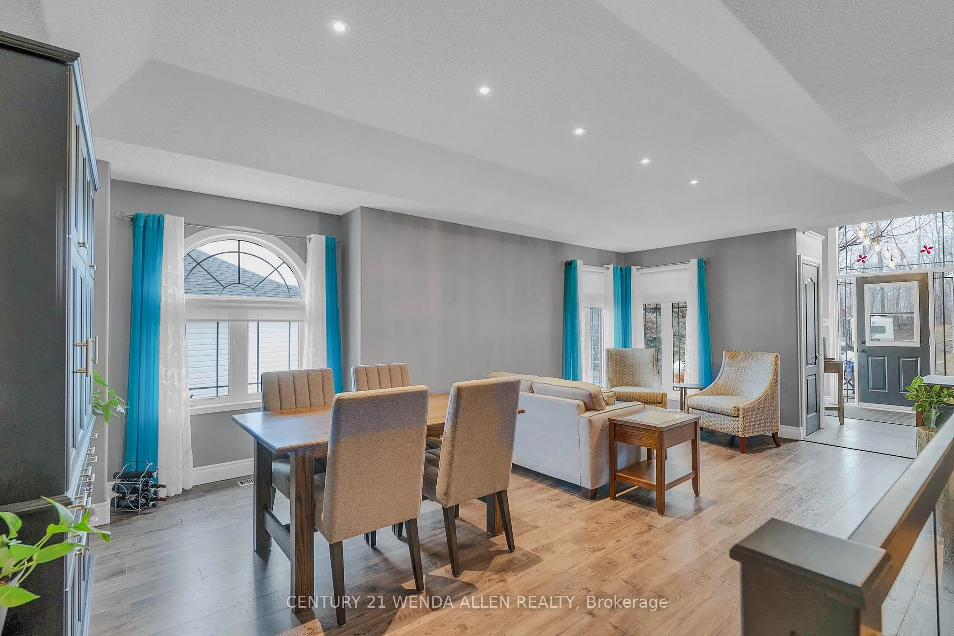 Photo 7 of 285 Woodward Avenue, Selwyn — HOMEH