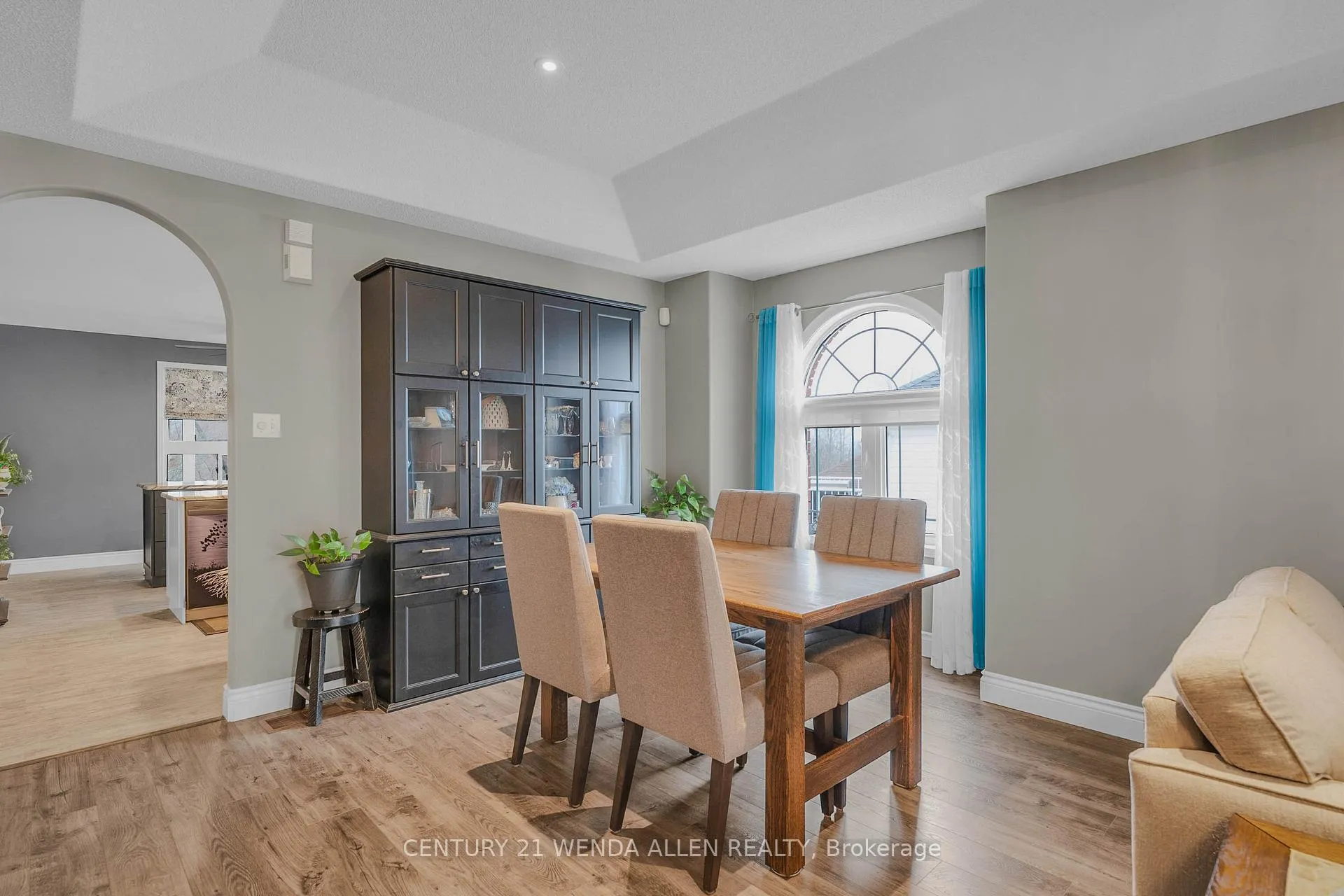 Photo 8 of 285 Woodward Avenue, Selwyn — HOMEH