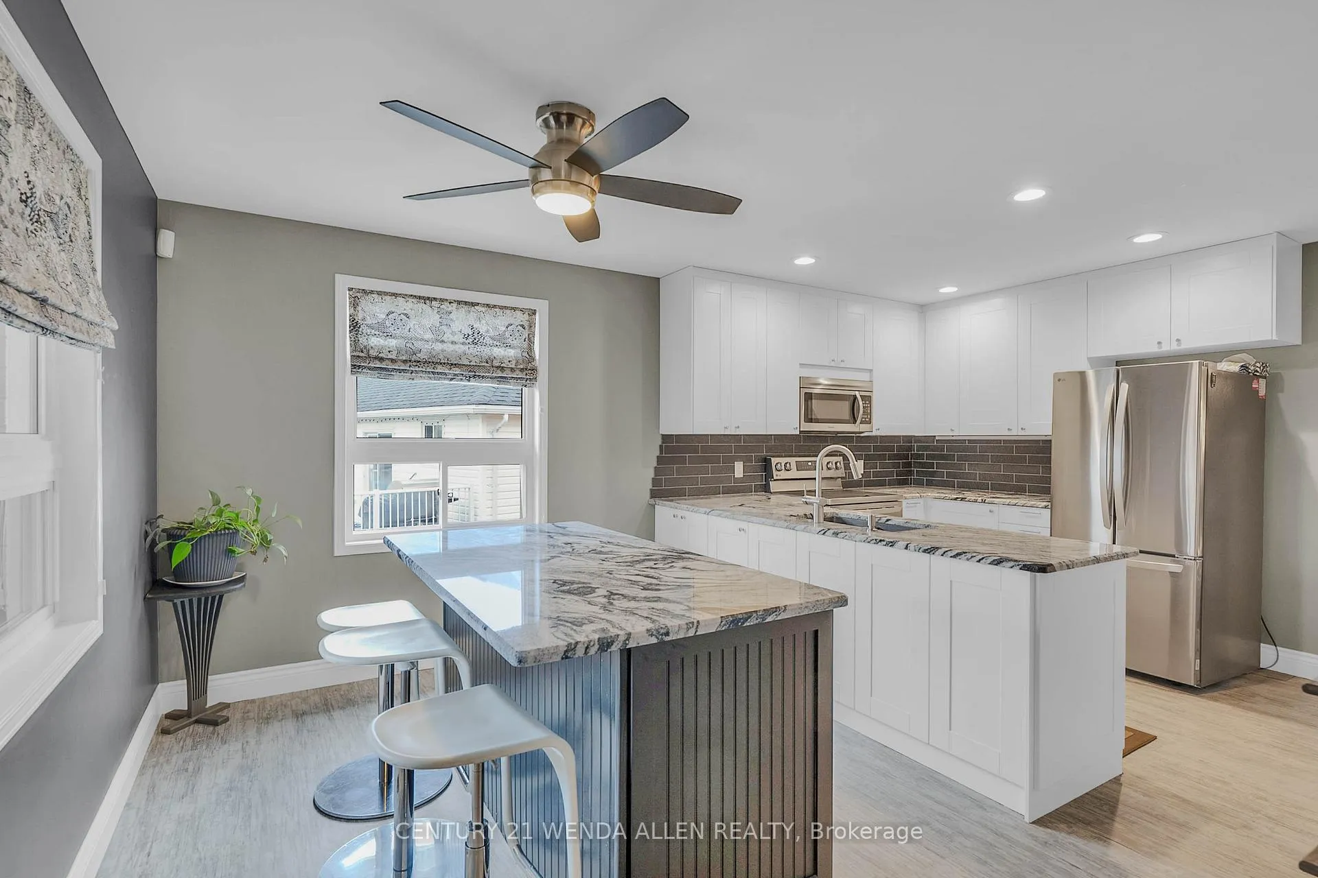Photo 10 of 285 Woodward Avenue, Selwyn — HOMEH