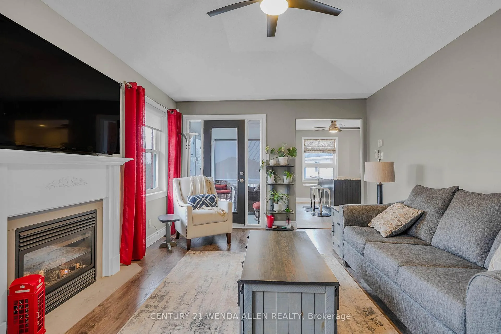 Photo 14 of 285 Woodward Avenue, Selwyn — HOMEH