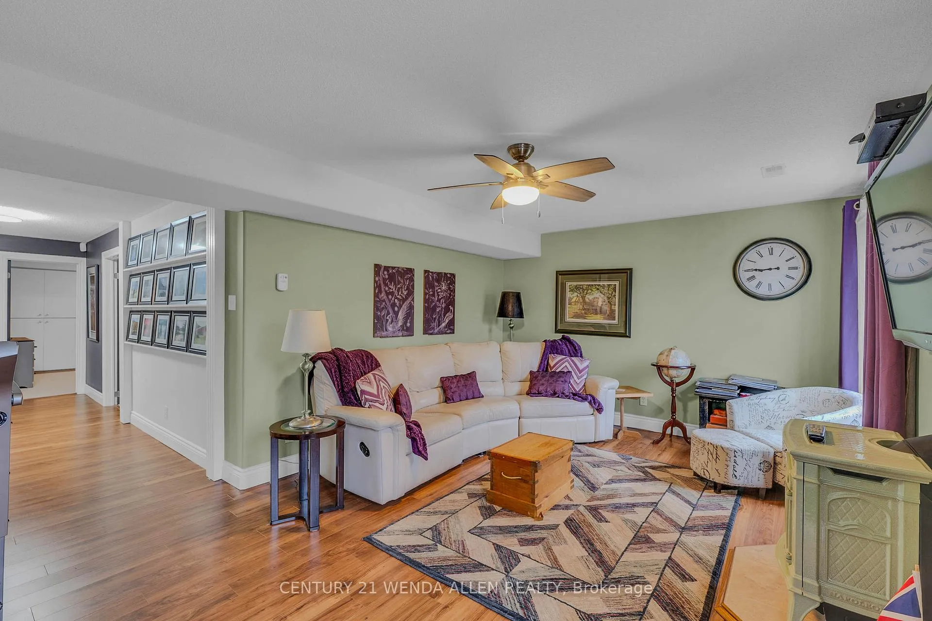 Photo 23 of 285 Woodward Avenue, Selwyn — HOMEH