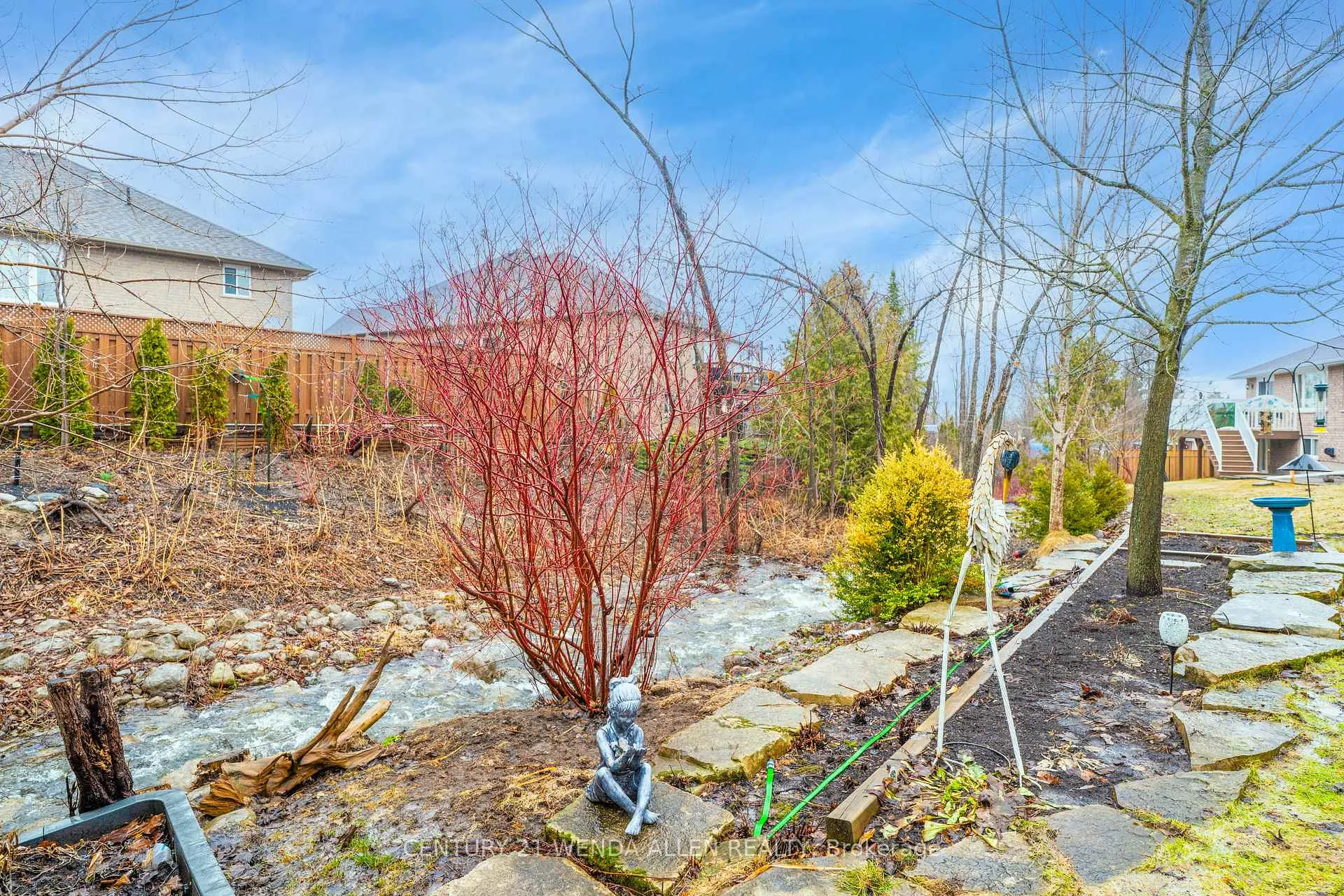 Photo 37 of 285 Woodward Avenue, Selwyn — HOMEH