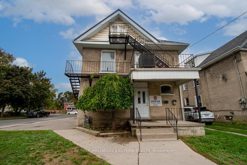Photo 1 of 203 Park Street N, Peterborough, Town Ward 3 — HOMEH