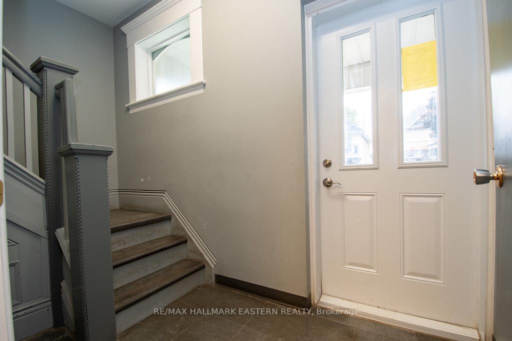 Photo 4 of 203 Park Street N, Peterborough, Town Ward 3 — HOMEH