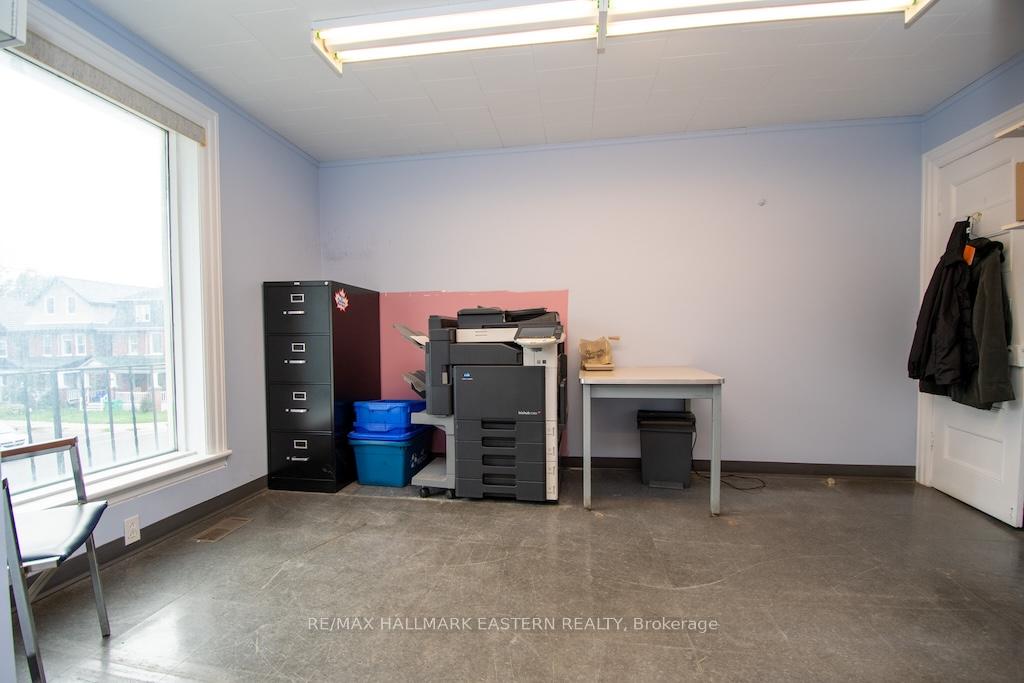 Photo 11 of 203 Park Street N, Peterborough, Town Ward 3 — HOMEH