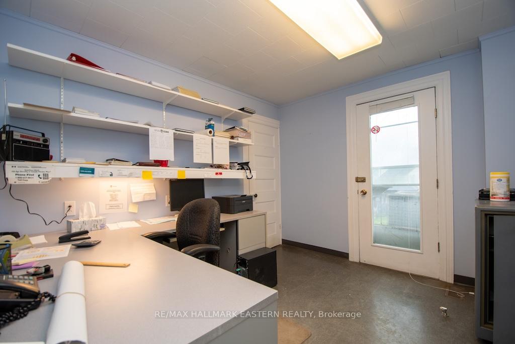 Photo 21 of 203 Park Street N, Peterborough, Town Ward 3 — HOMEH