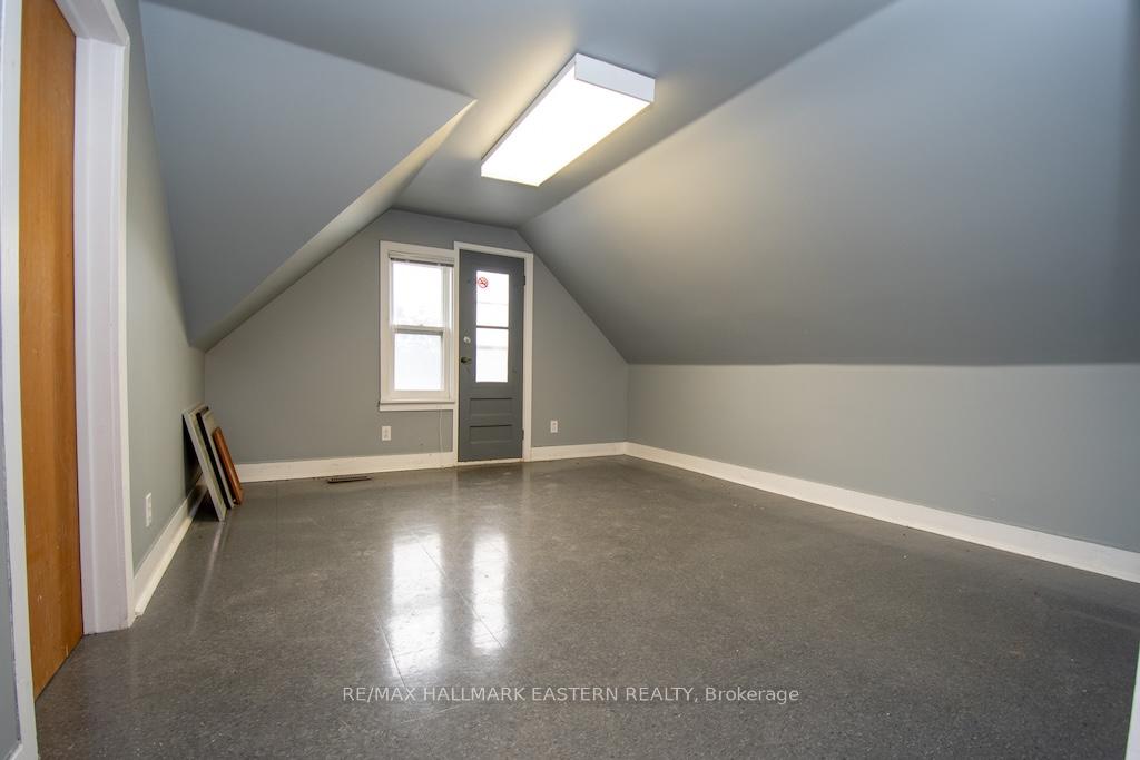 Photo 27 of 203 Park Street N, Peterborough, Town Ward 3 — HOMEH