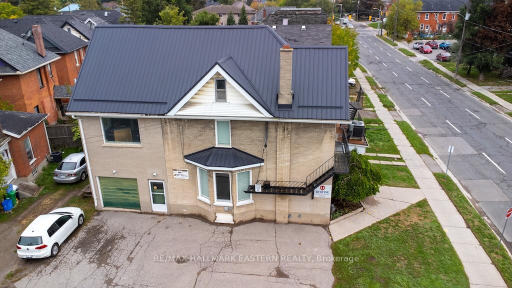 Photo 33 of 203 Park Street N, Peterborough, Town Ward 3 — HOMEH