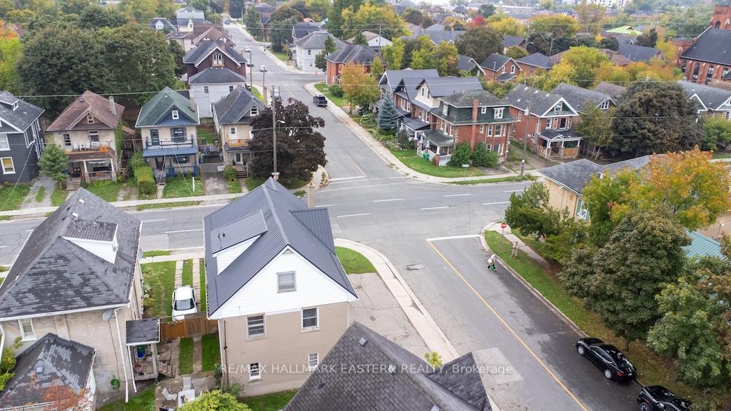 Photo 40 of 203 Park Street N, Peterborough, Town Ward 3 — HOMEH