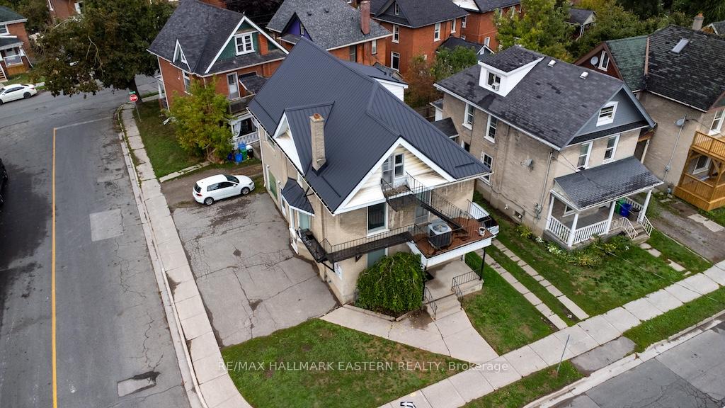 Photo 41 of 203 Park Street N, Peterborough, Town Ward 3 — HOMEH