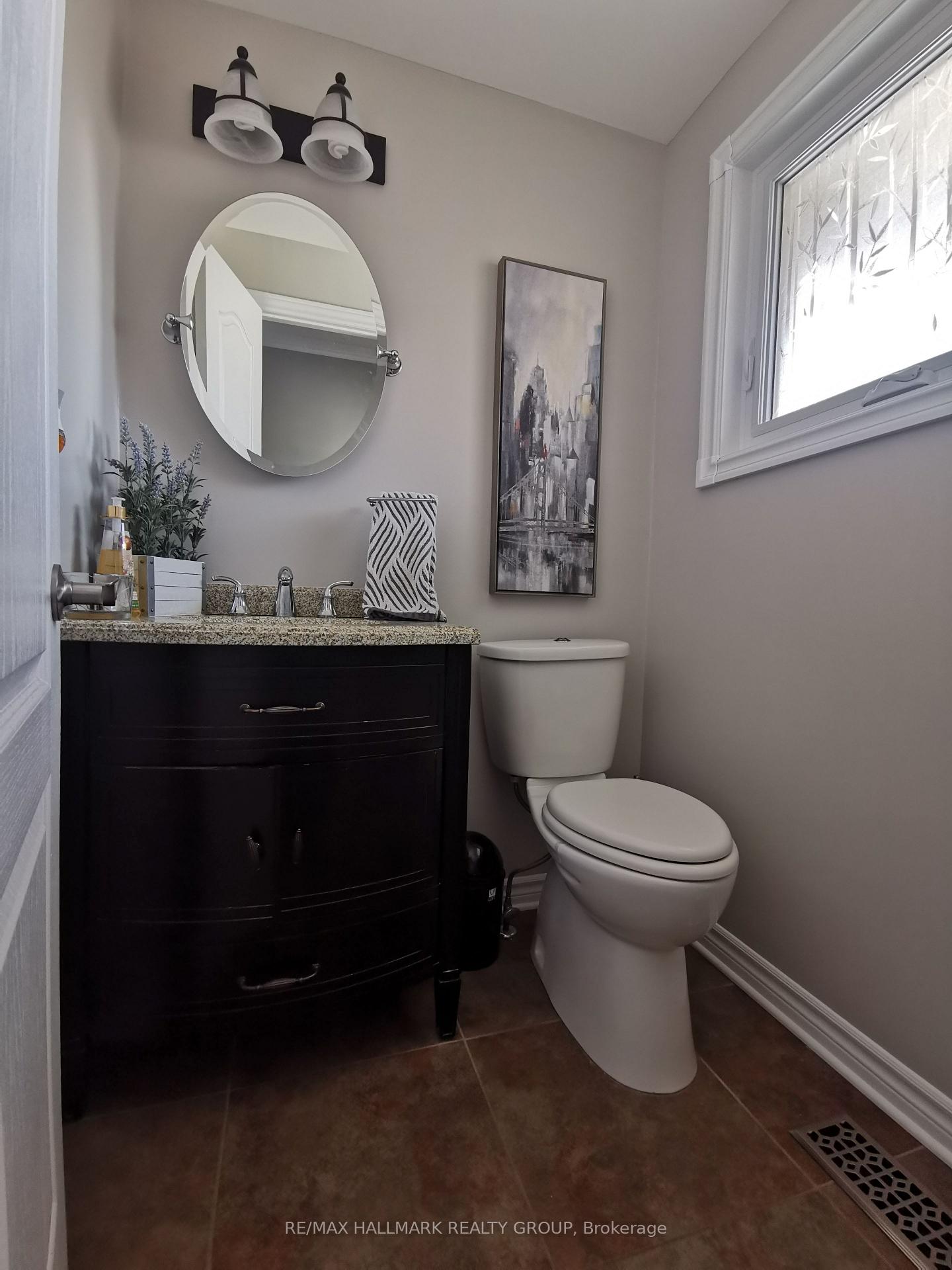 Photo 9 of 1638 St Georges Street, Ottawa, Bilberry Creek/Queenswood Heights — HOMEH