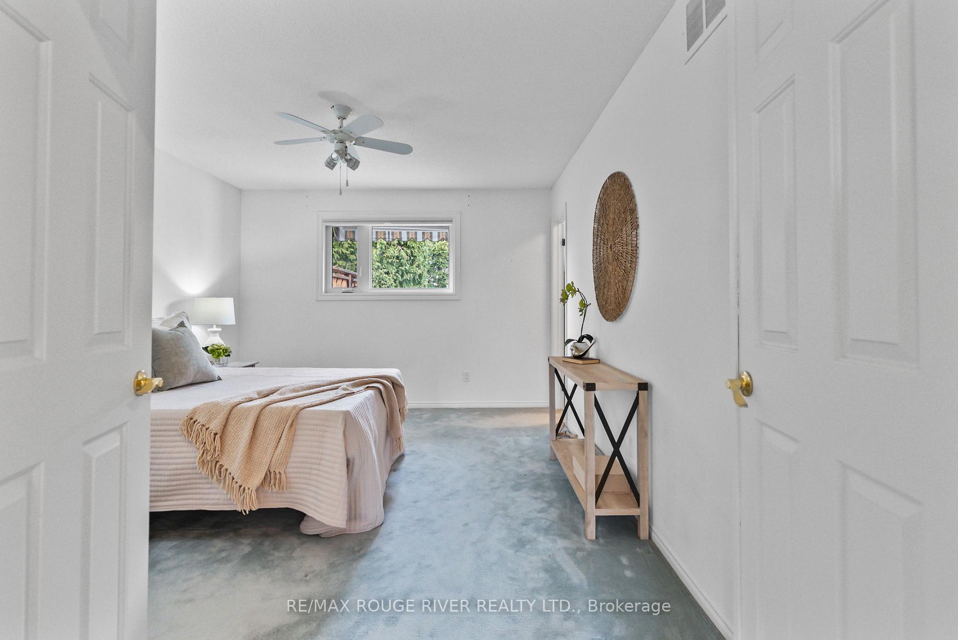Photo 16 of 42 Waywell Street, Whitby, Pringle Creek — HOMEH