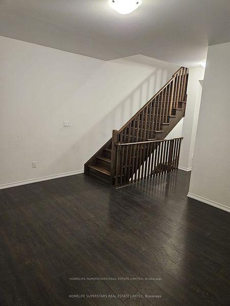 Photo 4 of 257 Danzatore Path, Oshawa, Windfields — HOMEH